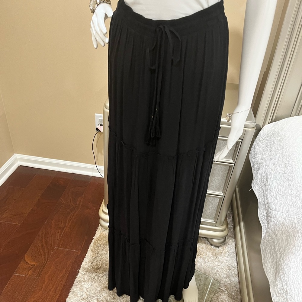 🔥🔥 Massimo Long Skirt Flowy Black Size Small Never Worn
